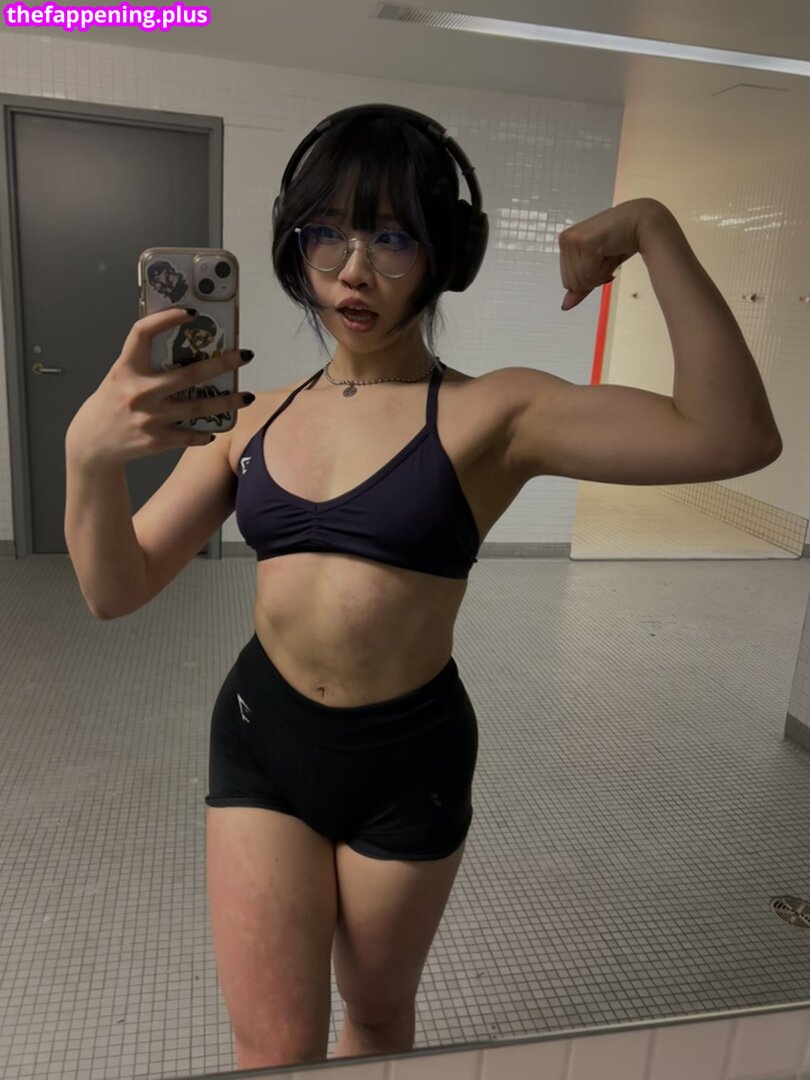 Janet He / https: / jjanethe / jjanethee / jjanether6 Nude OnlyFans Photo #16