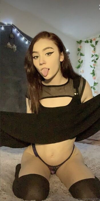 tiaakittyy